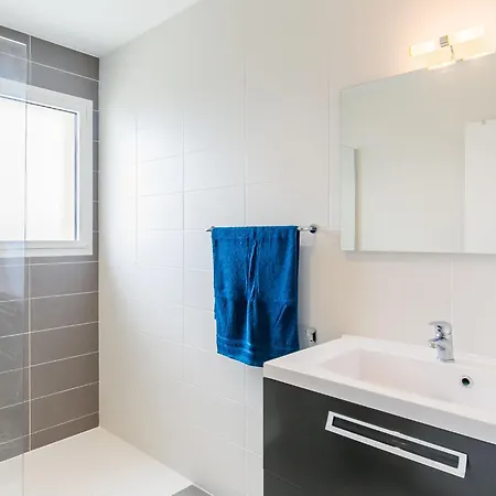Terre Et By Interhome * Treflez